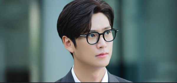 私の夫と結婚して韓国と日本のキャスト比較画像。ジヒョク役のナ・イヌ